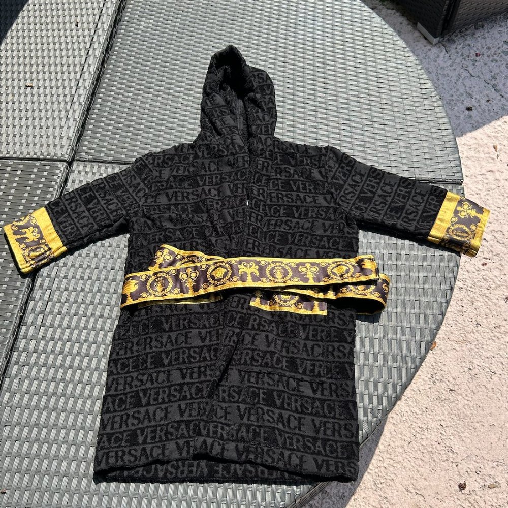 Versace Kids Heart Baroque Barocco Logo Black Cotton Bathrobe